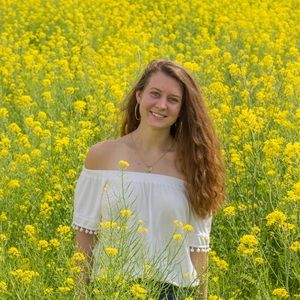 Meet your Posher, Nikita